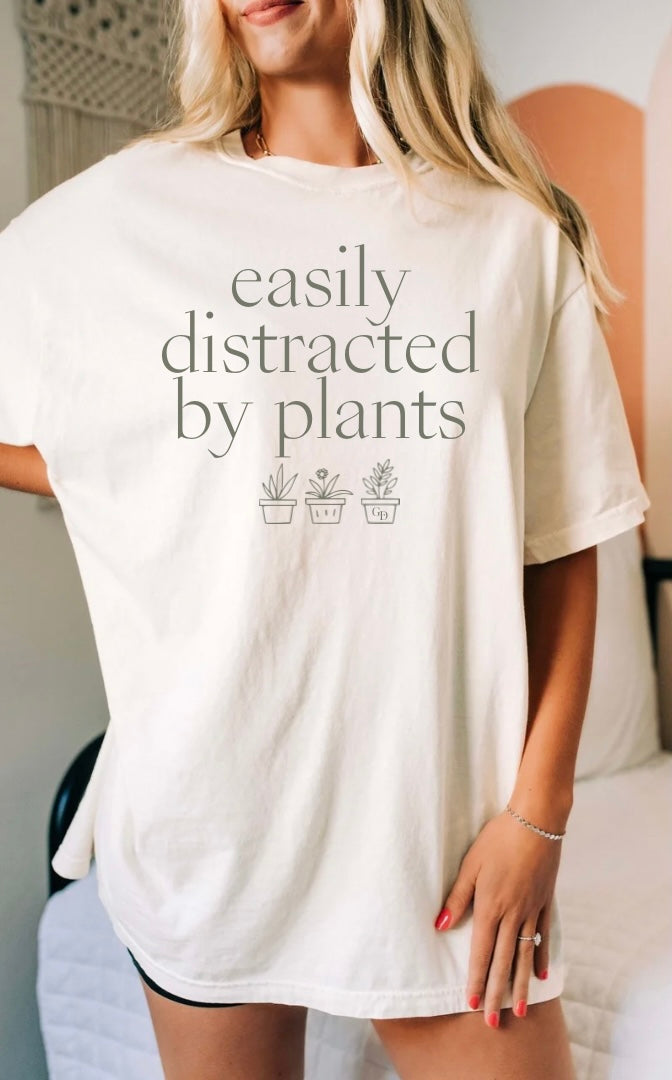 EASILY DISTRACTED BY PLANTS || IVORY