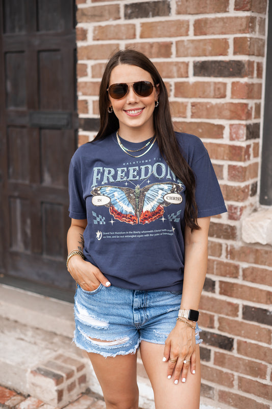 FREEDOM IN CHRIST GRAPHIC TEE