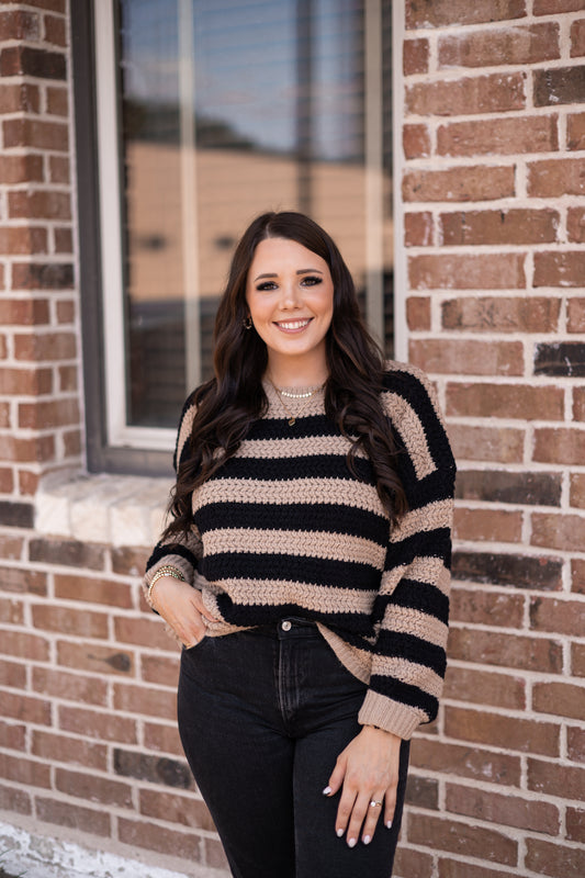 BLACK + CREAM KNITTED SWEATER