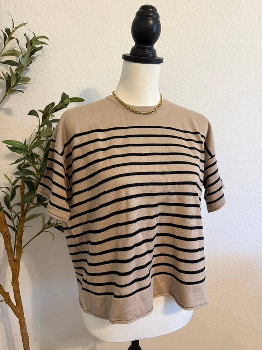 FALLING FOR YOU KNIT TOP