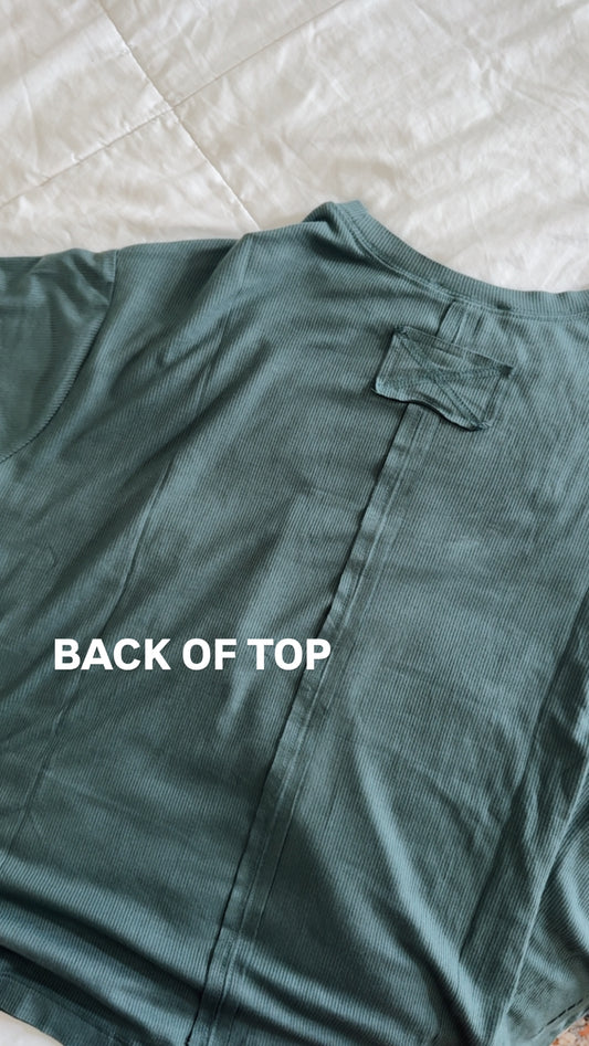 OVERSIZED RIBBED TOP IN JADE