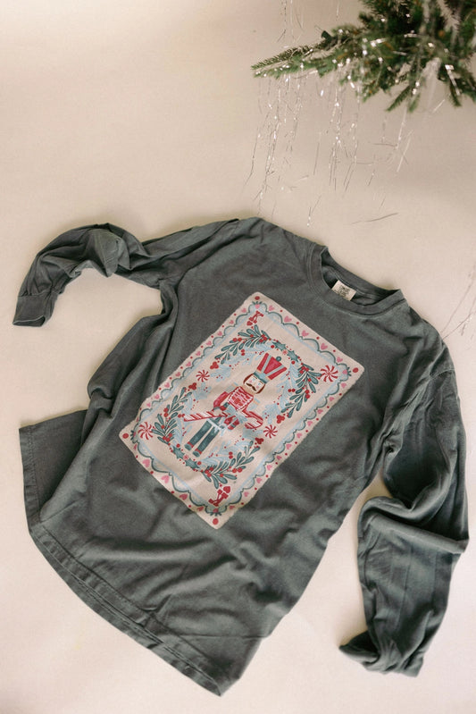 NUTCRACKER CARD LONG SLEEVE TEE